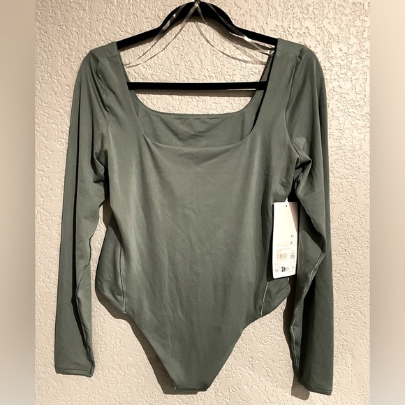 NWT Lululemon Square Neck Long Sleeves Thong Bodysuit Color MEFO Green Size L - Picture 4 of 11